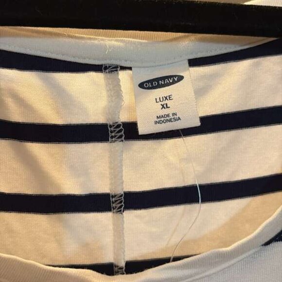 Old Navy XL NWT Black White Striped Swing Tank Top - Picture 3 of 5